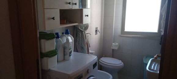 7-salle Appartement à Vittoria, Italy No. 288639 9