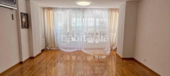 4 bedrooms Apartment in Alicante, Spain No. 135128 3
