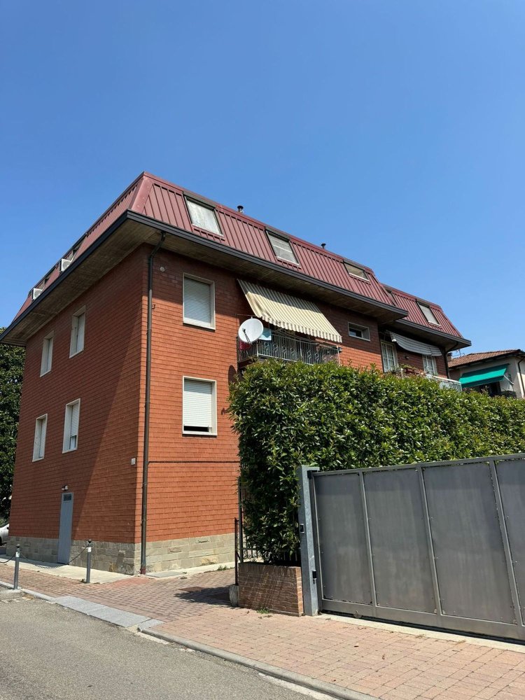 7 bedrooms Apartment in Anzola dell'Emilia, Italy No. 317644