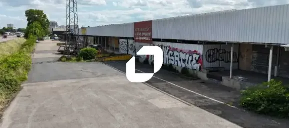 6764m² Commercial property in Villefranche-sur-Saone, France No. 307823 2