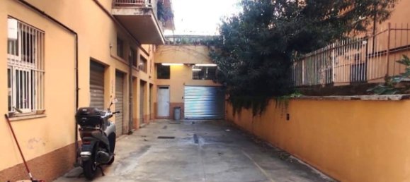 24m² Garage in Rome, Italy No. 344910 3