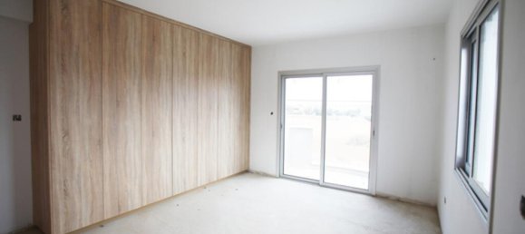 4 bedrooms Villa in Nicosia, Cyprus No. 13162 6