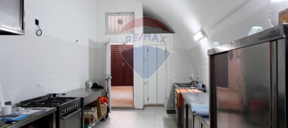 1-Zimmer Gewerbliche Immobilie in Bitonto, Italy, Nr. 285732 12