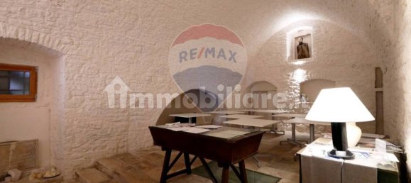 1-Zimmer Gewerbliche Immobilie in Bitonto, Italy, Nr. 285732 7