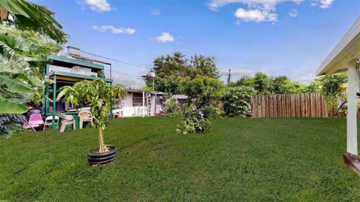 9 bedrooms House in Miami, USA No. 208746