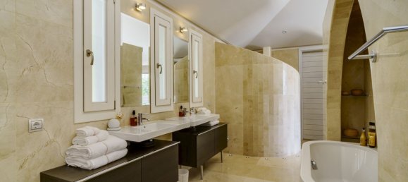 5 Schlafzimmer Villa in El Madronal, Spain, Nr. 19572 12