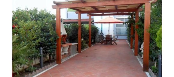 2 bedrooms House in Campomarino, Italy No. 254085 2