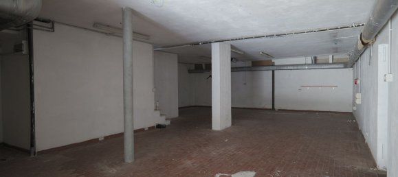 Entrepôt à Biella, Italy 110m² No. 298232 3