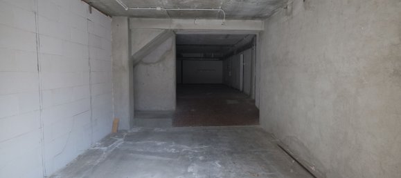 Entrepôt à Biella, Italy 110m² No. 298232 2