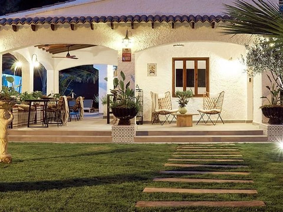 Villa de 5 dormitorios en Alicante, Spain No. 184759