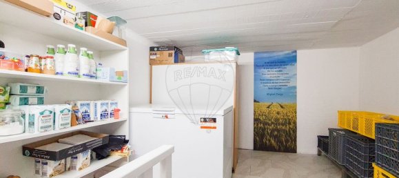 31m² Commercial property in Lisbon, Portugal No. 69655 7