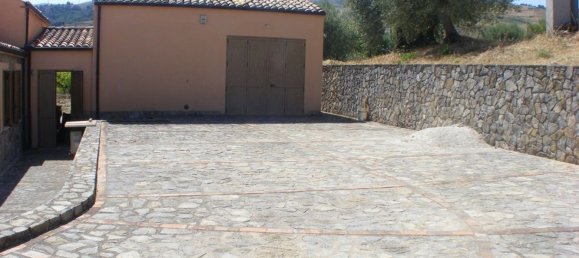 8-salle Villa à Caltavuturo, Italy No. 81105 4