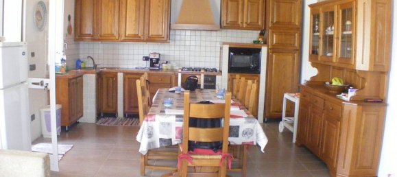 8-salle Villa à Caltavuturo, Italy No. 81105 6