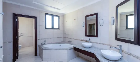 Вилла с 4 спальнями в Пальма Джумейра, ОАЭ № 105943 6