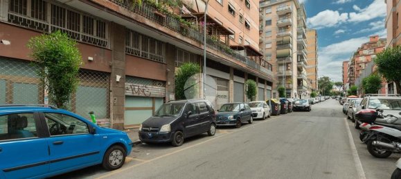 3 rooms Apartment in Rome, Italy No. 200586 4