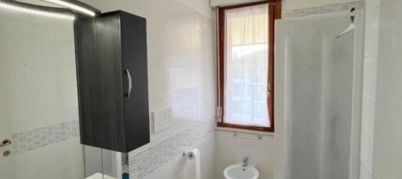 Apartamento de 3 habitaciónes en Udine, Italy No. 37570 8