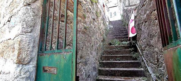 4 bedrooms House in Porto, Portugal No. 182416 2