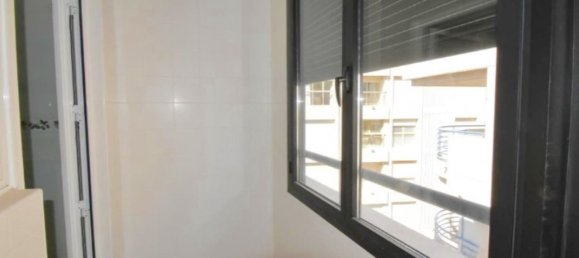 Apartamento de 3 dormitorios en Torrevieja, Spain No. 187994 8