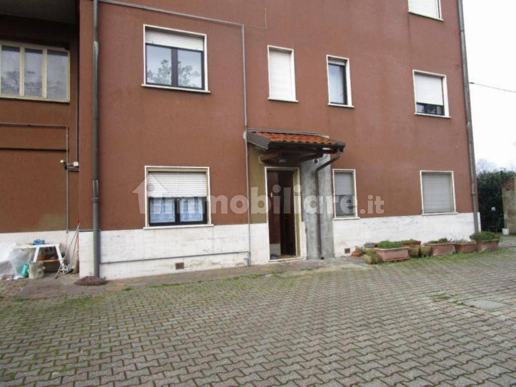 3 chambres Appartement à Milan, Italy No. 276210