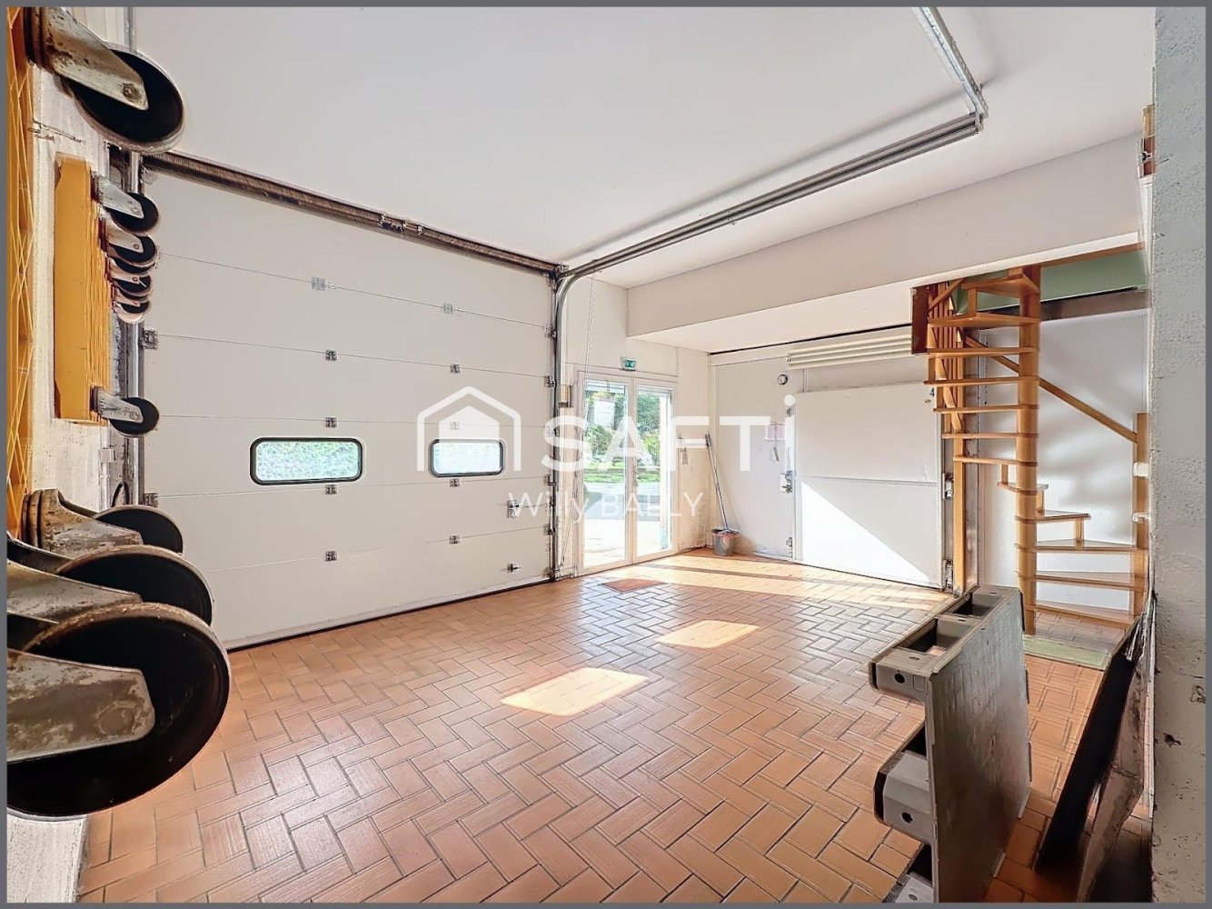 Gewerbliche Immobilie in Montreuil, France 480m², Nr. 215486