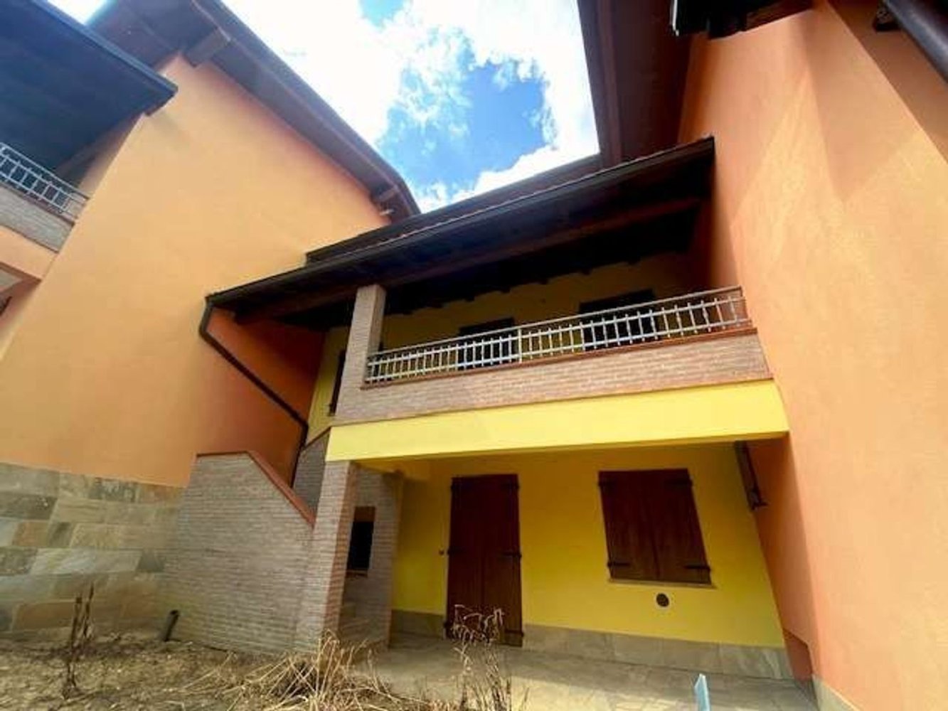 Casa de 7 habitaciónes en Guiglia, Italy No. 145972