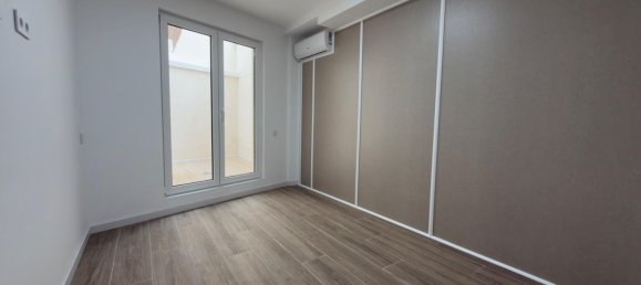 8 dormitorios propiedad comercial en venta en Alicante, Comunidad Valenciana, Spain № 365007 4