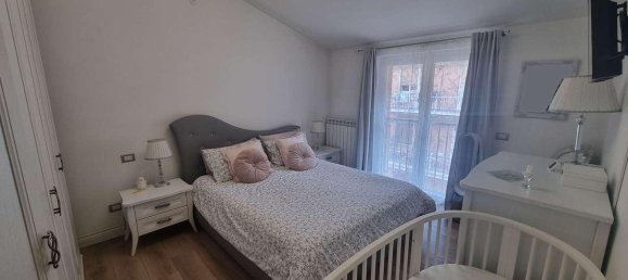 3غرفة شقة في Limbiate, Italy رقم 151602 8