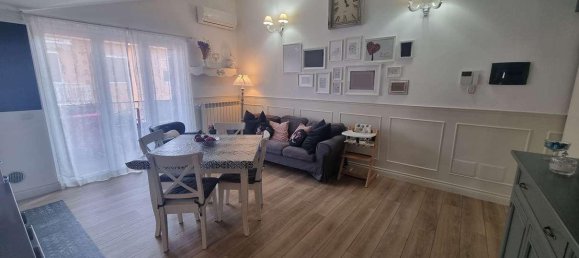 3غرفة شقة في Limbiate, Italy رقم 151602 5