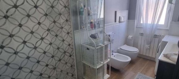 3غرفة شقة في Limbiate, Italy رقم 151602 15