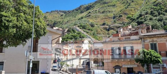 7 rooms House in Messina, Italy No. 74090 14