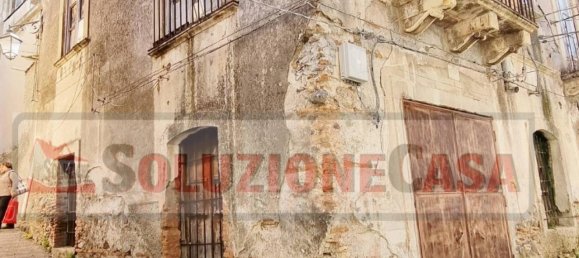 7 rooms House in Messina, Italy No. 74090 2