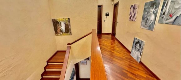 6 غرف نوم فيلا في Rolo, Italy رقم 61255 42