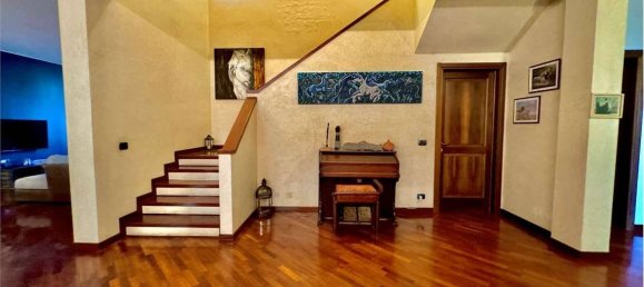 6 غرف نوم فيلا في Rolo, Italy رقم 61255 22