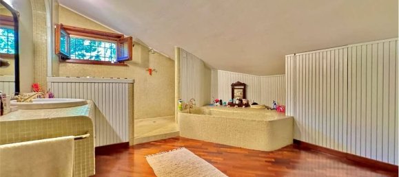 6 غرف نوم فيلا في Rolo, Italy رقم 61255 35