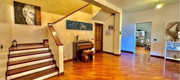 6 غرف نوم فيلا في Rolo, Italy رقم 61255 26