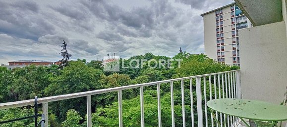 3 bedrooms Apartment in Cachan, France No. 148116 2