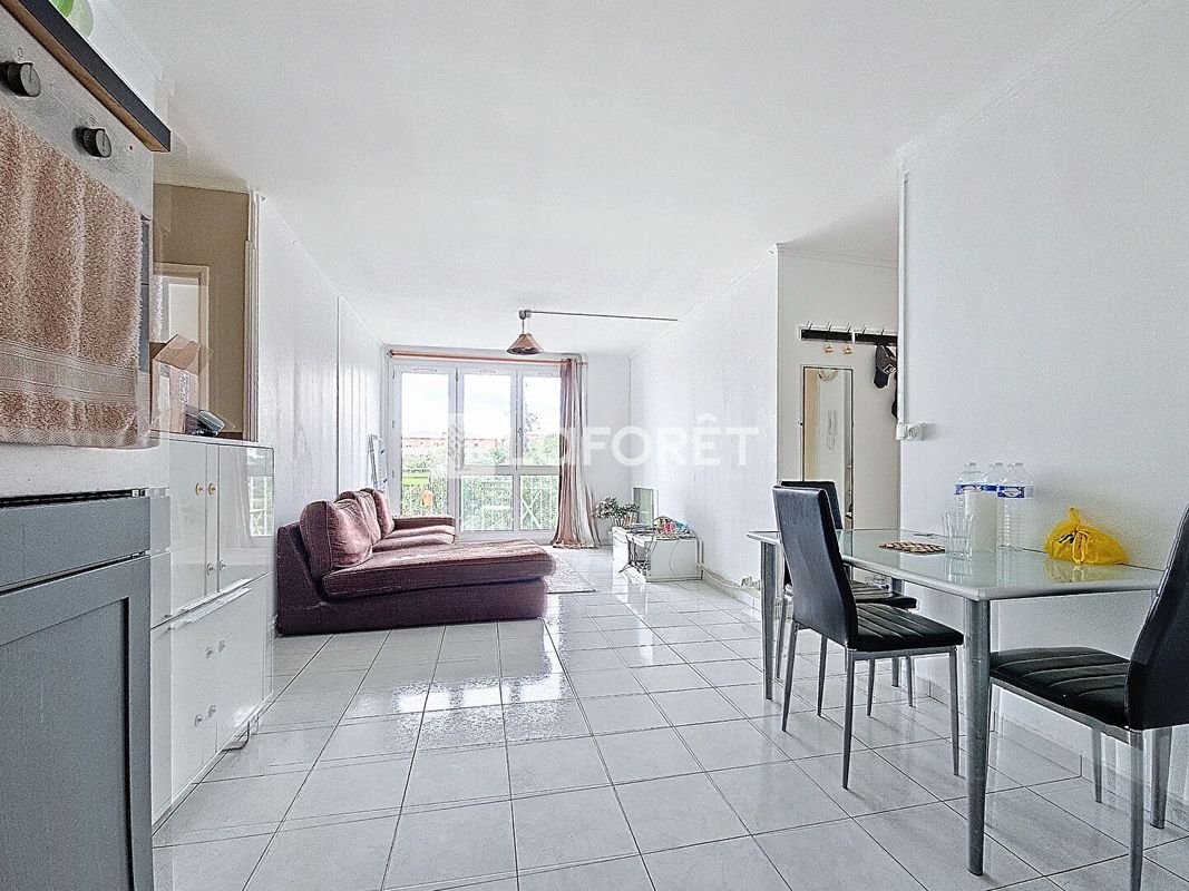 3 bedrooms Apartment in Cachan, France No. 148116