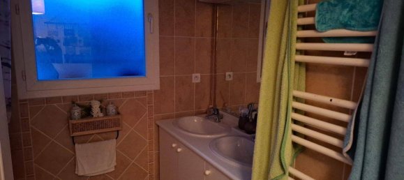 Apartamento de 2 dormitorios en Marseille, France No. 334285 2