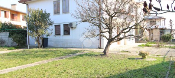 3 bedrooms House in Pernumia, Italy No. 59413 26