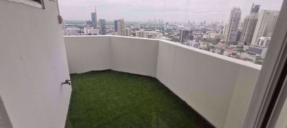 3 bedrooms Condo in Khlong Toei, Thailand No. 10367 12