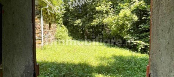 Дом с 13 спальнями в Сасселло, Италия № 108012 18