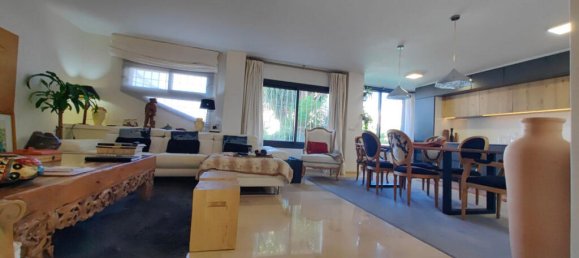 Dúplex de 3 dormitorios en Estepona, Spain No. 185399 9