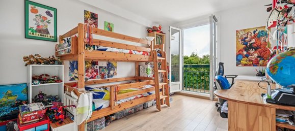 Apartamento de 2 dormitorios en Rueil-Malmaison, France No. 296561 5