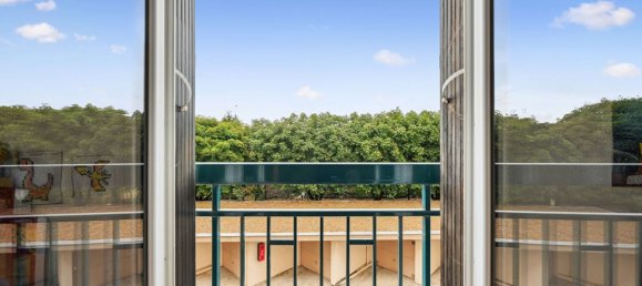 Apartamento de 2 dormitorios en Rueil-Malmaison, France No. 296561 4