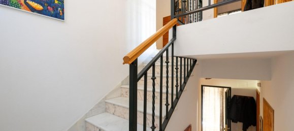 4 bedrooms House in Jun, Spain No. 94779 10