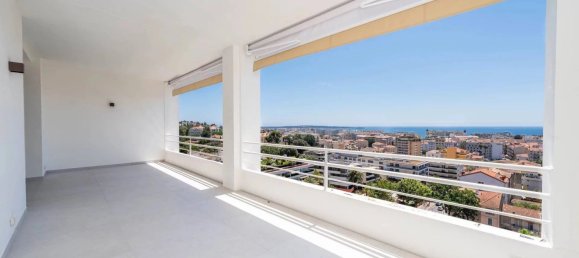 3 bedrooms Apartment in Cannes, France No. 1915 12