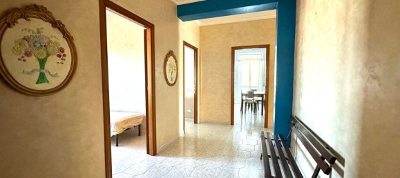 Квартира с 4 комнатами в Рим, Италия № 46717 3