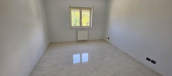 4غرفة شقة في San Cataldo, Italy رقم 309710 5