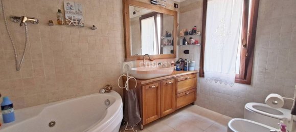 5 bedrooms House in Albenga, Italy No. 271643 21