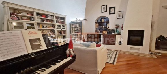 5 bedrooms House in Albenga, Italy No. 271643 2